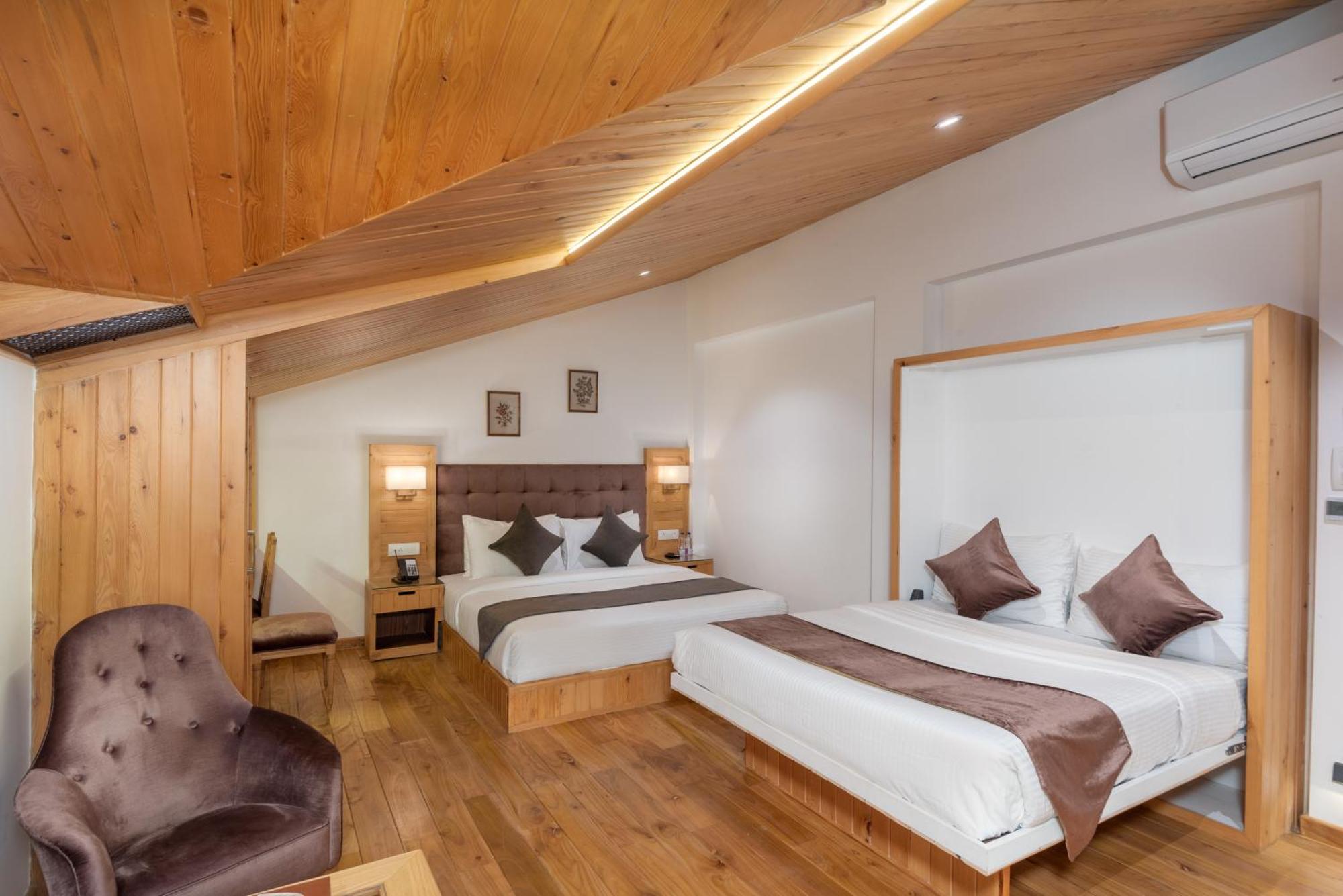 Hotel Grand Boulevard Durgjan المظهر الخارجي الصورة