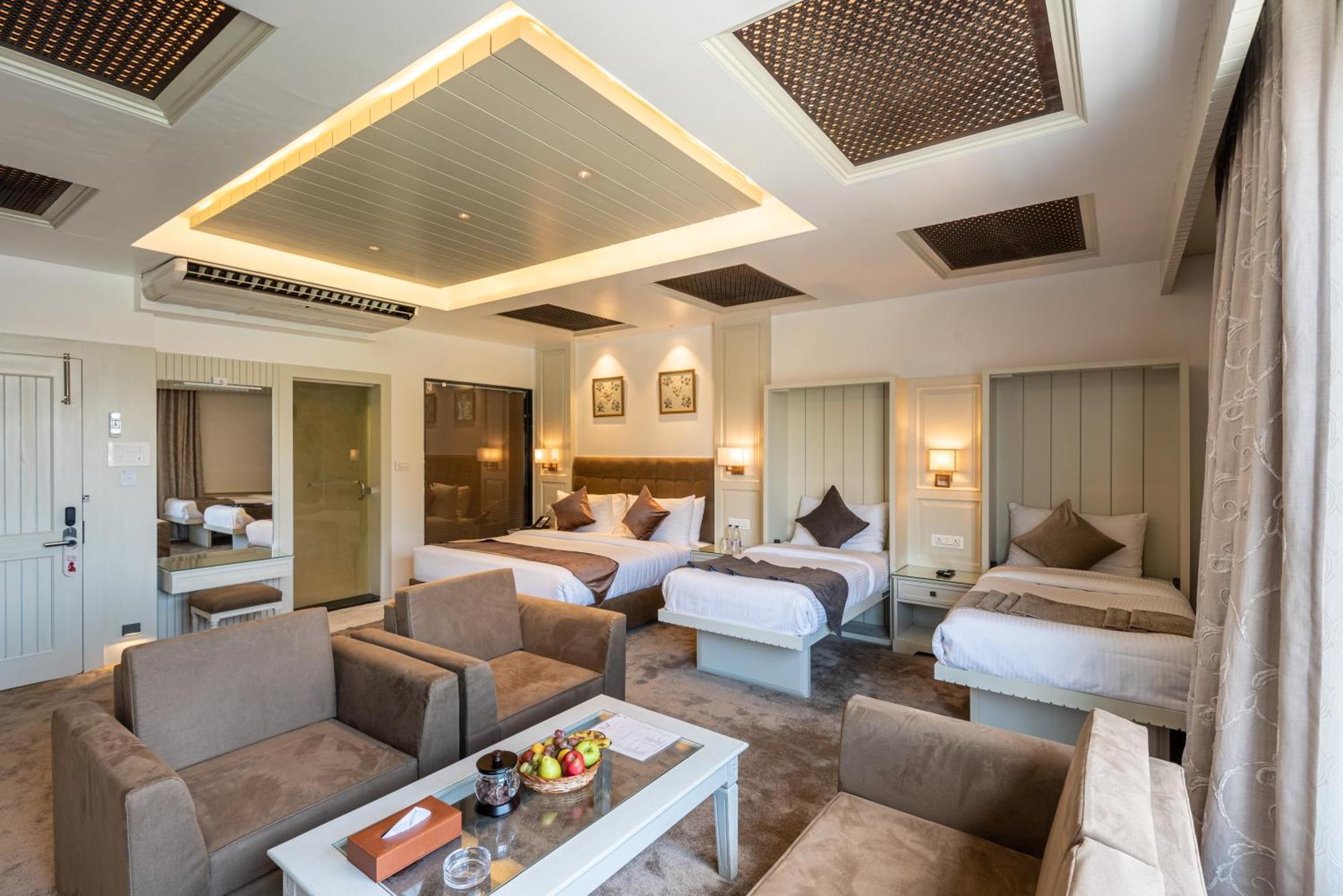 Hotel Grand Boulevard Durgjan المظهر الخارجي الصورة